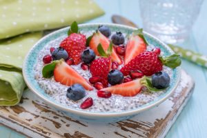 breakfast oatmeal with berries